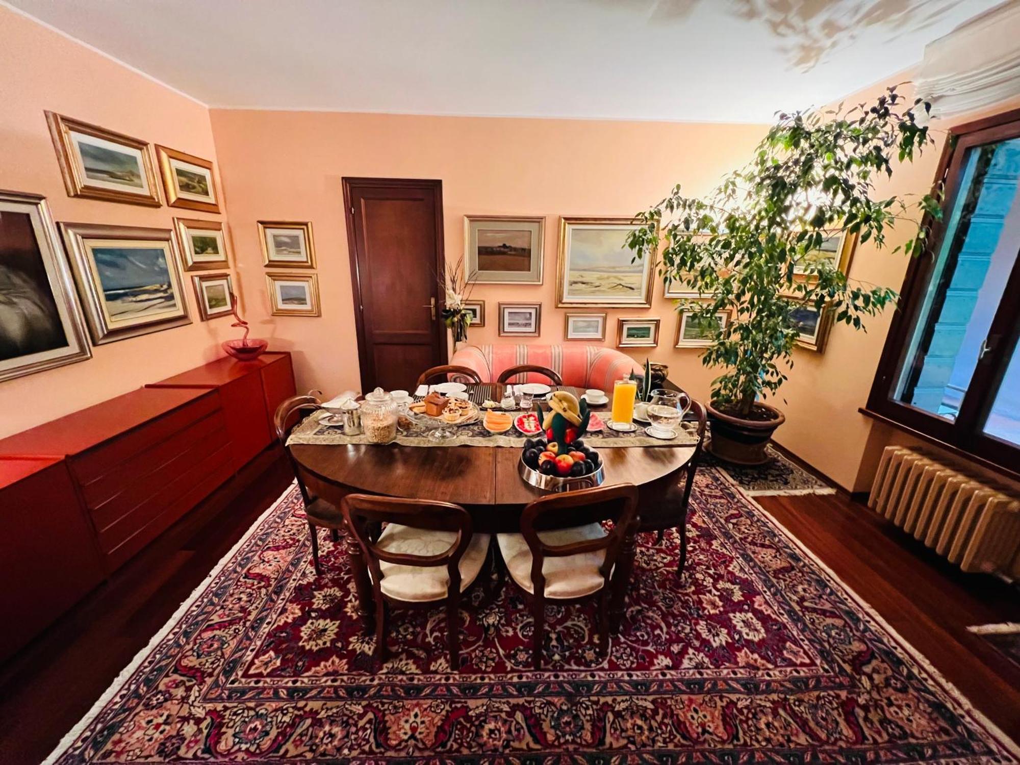 Opera Deluxe Bed & Breakfast Ravenna Bagian luar foto